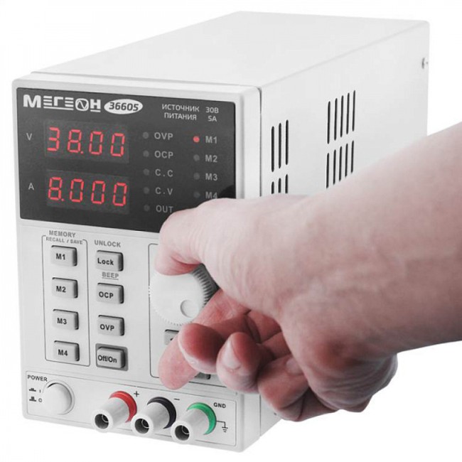 Одноканальный программируемый линейный источник питания МЕГЕОН 36605