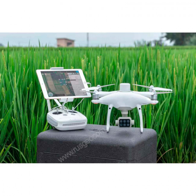 Квадрокоптер DJI Phantom 4 Multispectral + Мобильная станция D-RTK 2 High Precision GNSS