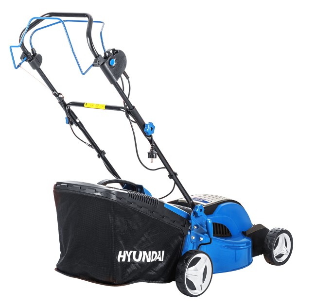 Самоходная электрическая  газонокосилка Hyundai LE 4600S Drive