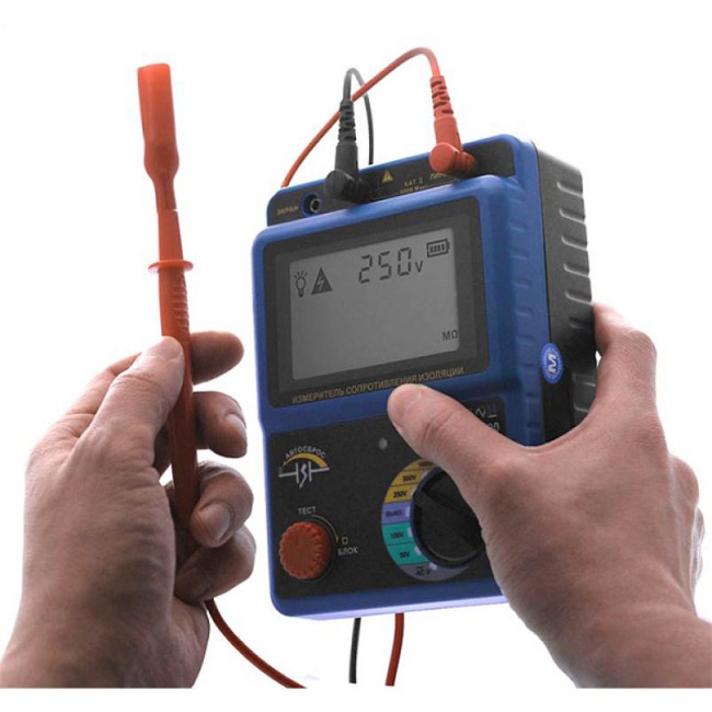 Измеритель сопротивления изоляции (Мегаомметр) МЕГЕОН 13200 с поверкой